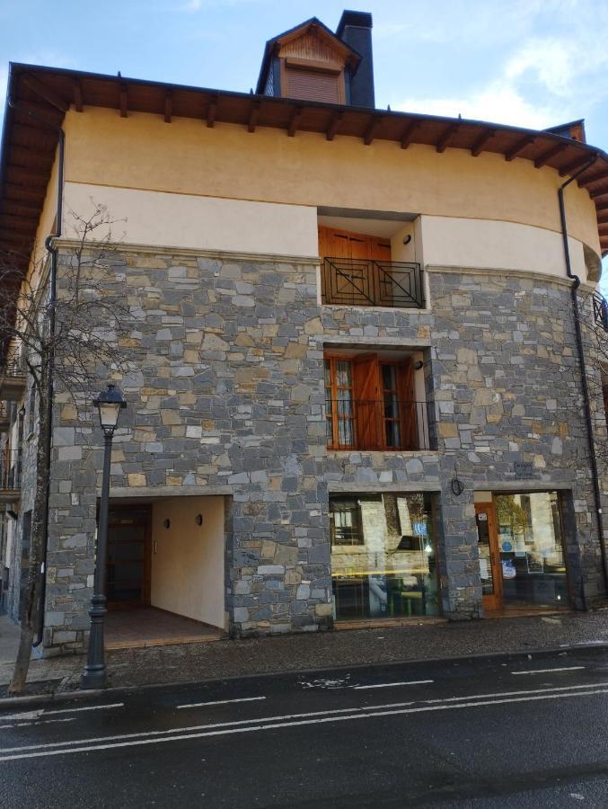 Apartamento Check-In Casas Casa Pedro Benasque Exterior foto